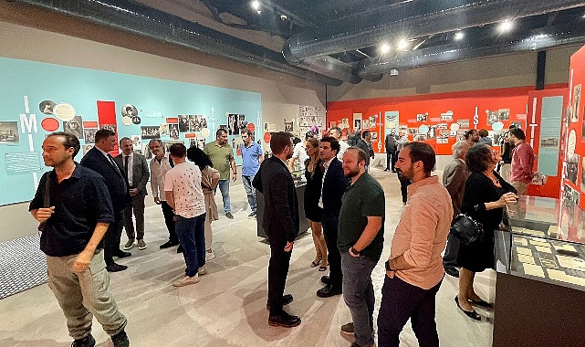 Karşıyaka’da “Bir Millet Uyanıyor” Sergisi Kapılarını Açtı