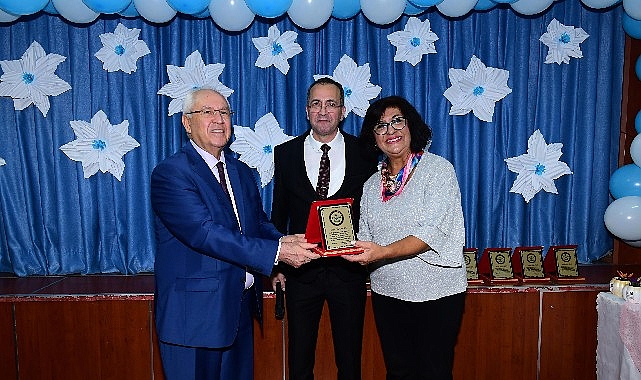 Başkan Selvitopu Öğretmenler Günü’nü kutladı