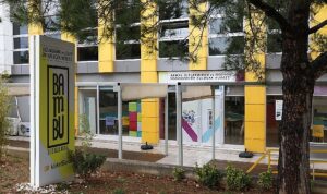 Deü’nün genç girişimcilere desteği sürüyor