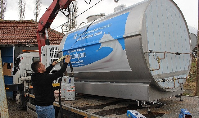 Büyükşehir’den Korkutelili üreticilere destek