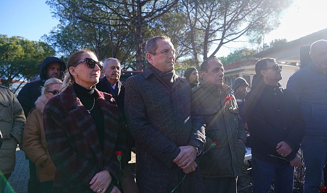 Uğur Mumcu Ayvalık’taki evinin önünde anıldı