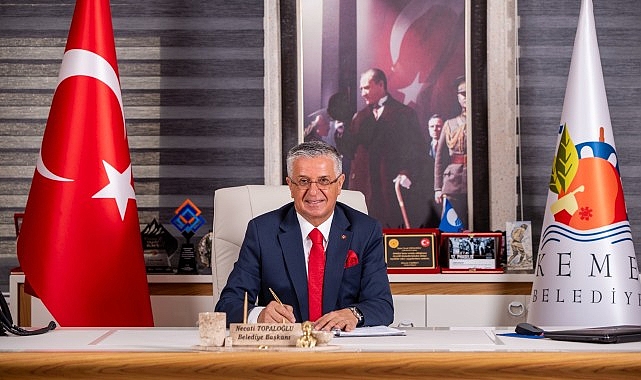 Sanatın ve sanatçının yanındayız Kemer’de aynı salonda tiyatro ve sinema olacak