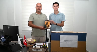 Gençlik meclisinden anlamlı bağış