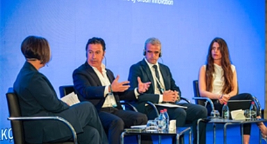 B40 Zirvesi, panellerle devam ediyor