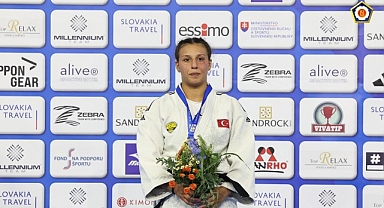 Büyükşehir Belediyesporlu Ecem Baysuğ Avrupa Şampiyonu