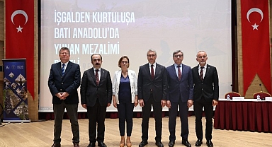 DEÜ Ev Sahipliğinde “İşgalden Kurtuluşa: Batı Anadolu’da Yunan Mezalimi” Paneli Düzenlendi