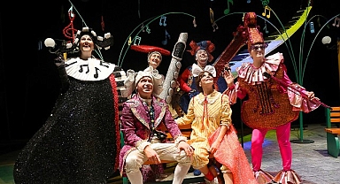 Şehir Tiyatroları “Sesler Ülkesi” Oyunuyla Süreyya Operası’nda