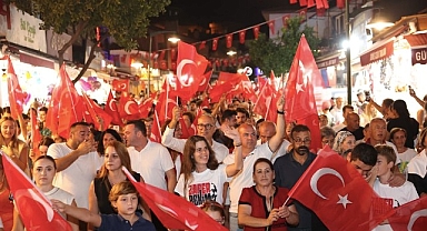 Çeşme’de 30 Ağustos Zafer Bayramı Coşkusu