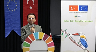 Gençler iklim eylemi için Konak’ta zirve yaptı