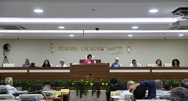 Karabağlar Meclisinde Gündem: Sosyal Yardımlar, Temizlik, Kız Öğrenci Yurdu ve Kentsel Dönüşüm