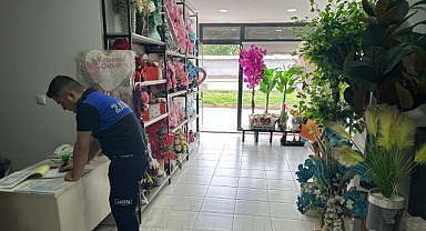 İnegöl’de Zabıta Çiçekçileri Mercek Altına Aldı