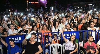 Salihli’de Aslı Güngör’den Unutulmaz Konser