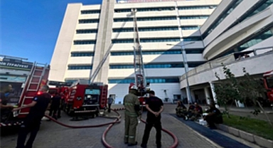 İzmir İtfaiyesi Torbalı’daki hastane yangınına müdahale etti