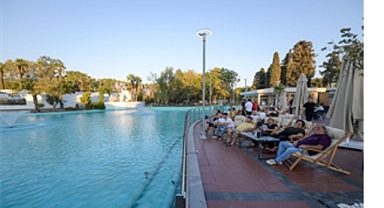 İzmirliler yenilenen Göl Gazinosu’na akın etti