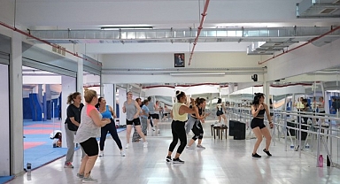 Bayraklı’da 3 Bin 500 kişi yaz spor okullarında buluştu