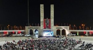 Didimliler, Dev Adamların Tarihi Mücadelesini Kent Meydanında Omuz Omuza İzledi