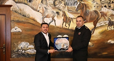 Başkan Arı, JAKEM Komutanı Fırat’ı Makamında Ağırladı