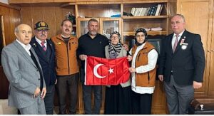 Konya Büyükşehir Öğretmenler Günü’nde Şehit Öğretmenleri Unutmadı