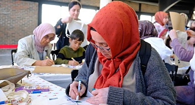 Turuncu balonlarla kadına şiddete ‘dur’ mesajı