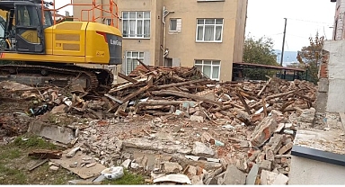 Gölcük Riskli Yapılardan Arındırılıyor