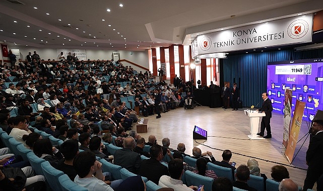 KTÜ Öğrencileriyle Buluşan Başkan Altay: “Üniversitelerimizin Eğitim Hayatına Her Türlü Katkıyı Sunmaya Gayret Ediyoruz”